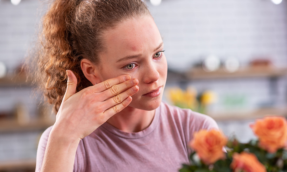 Dealing With Sensitive Skin: A Dermatologist’s Guide