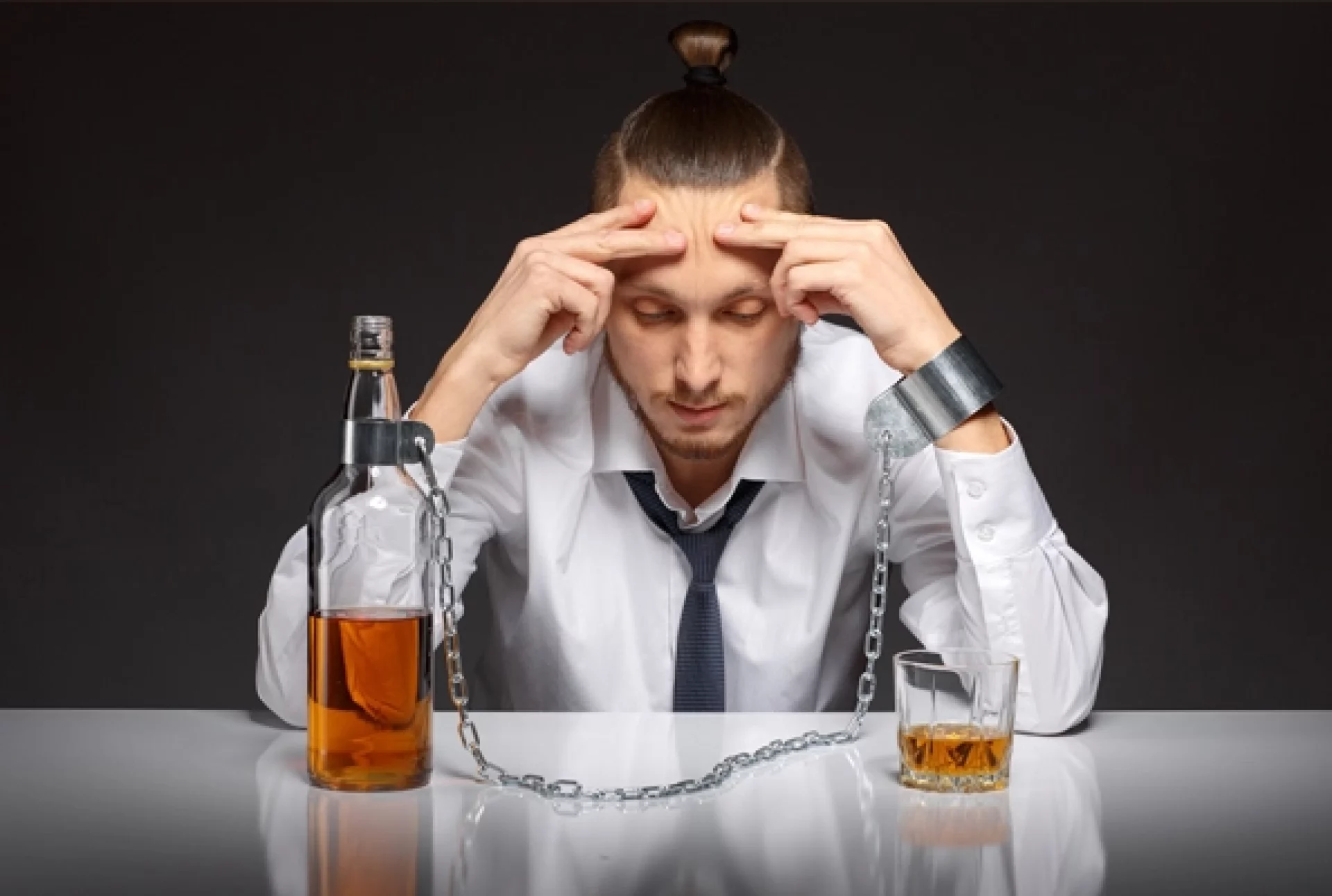 Alcohol Abuse: Recognizing the Signs and Breaking Free from Dependency