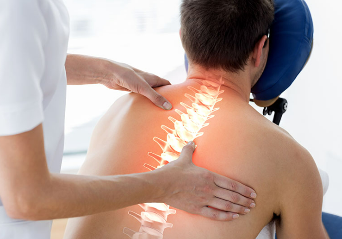 Early Signs You Need Back Pain Treatment in Florida
